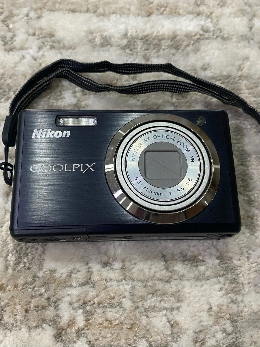 Nikon Coolpix S560 Black in EUC